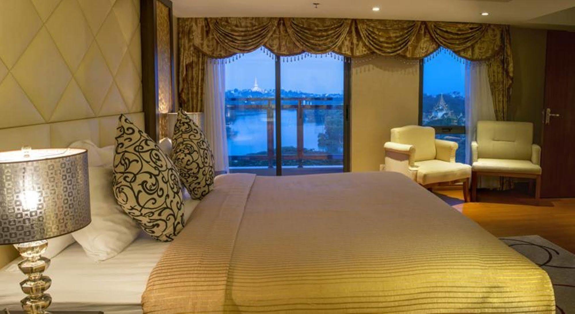 Hotel Esperado View Yangon